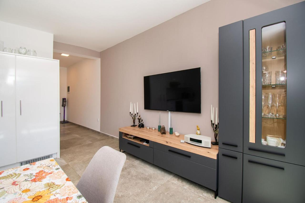 Apartman Benmi Vodice Esterno foto